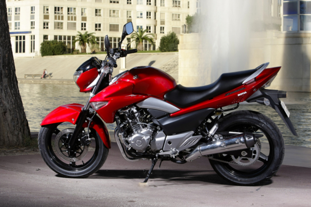Toutes les Suzuki accessibles avec le permis moto A2 Toutes les Suzuki accessibles avec le permis moto A2