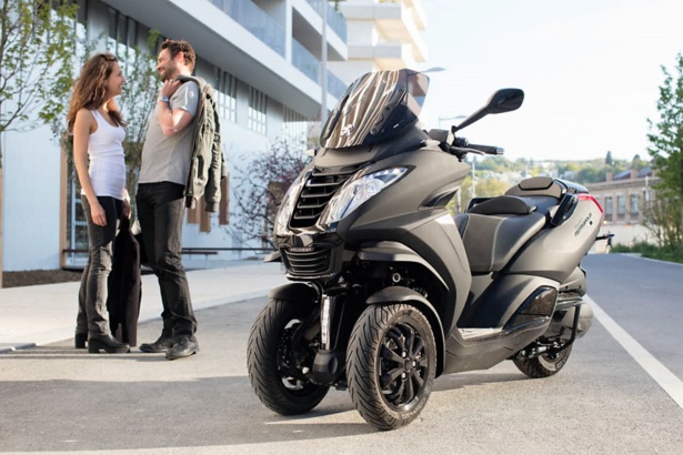 Tout savoir sur ces maxi scooters trois-roues (L5E) conduisibles avec un simple permis B auto
