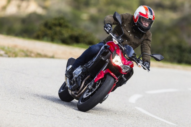 Kawasaki Z900 : le quatre cylindres du permis A2 Kawasaki Z900 : le quatre cylindres du permis A2