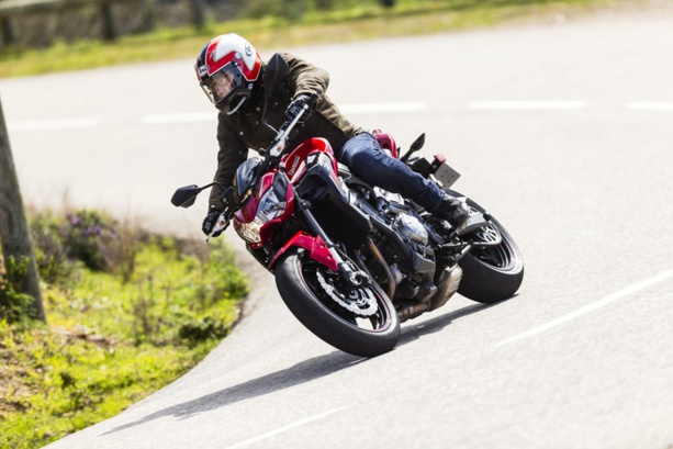 Kawasaki Z900 : le quatre cylindres du permis A2 Kawasaki Z900 : le quatre cylindres du permis A2