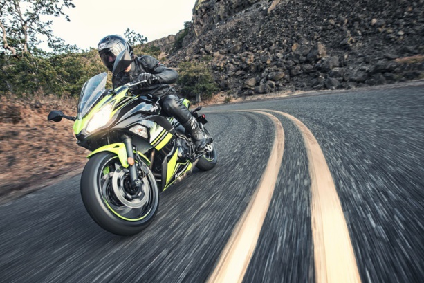 Kawasaki 650 Ninja : la moto A2 avec un couteau suisse Kawasaki 650 Ninja : la moto A2 avec un couteau suisse