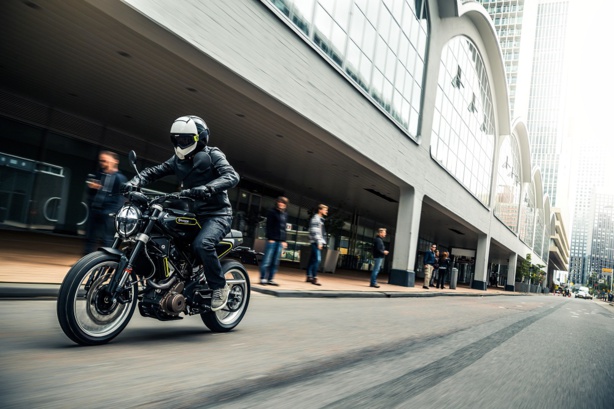 Husqvarna Svartpilen 401 : Looké pour le permis A2 Husqvarna Svartpilen 401 : Looké pour le permis A2