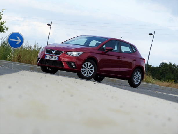 Les verifs extérieures du permis B sur la Seat Ibiza