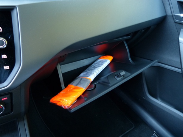 Les verifs intérieures du permis B (auto) sur la Seat Ibiza Les verifs intérieures du permis B (auto) sur la Seat Ibiza