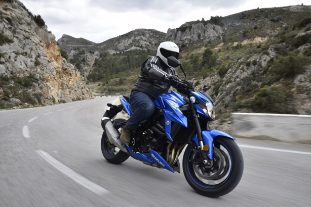 Suzuki GSX-S 750 : L’univers du permis A2 franchit une étape Suzuki GSX-S 750 : L’univers du permis A2 franchit une étape