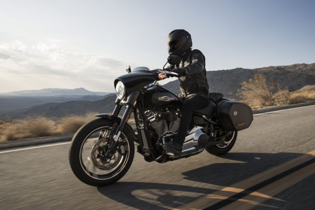 Sport Glide : Une Harley A2 iconique mais facile