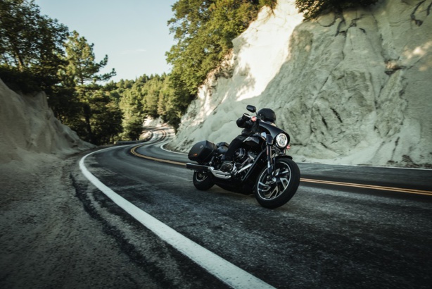Sport Glide : Une Harley A2 iconique mais facile