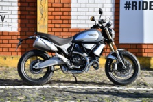 La moto A2 des papas La moto A2 des papas