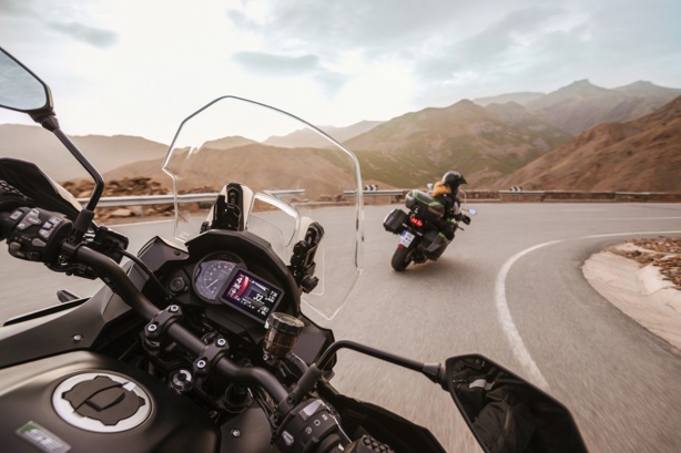 Bien choisir les 5 équipements indispensables pour faire de la moto