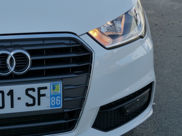 Conduite : Les trois choses sur l'usage des clignotants que vous ne savez peut-être pas ! Conduite : Les trois choses sur l'usage des clignotants que vous ne savez peut-être pas !