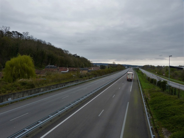 COVID-19 : le guide de survie de la conduite pendant le confinement