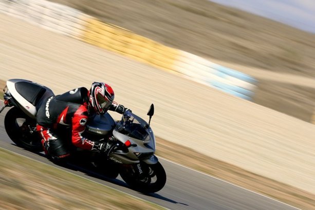 Fiche moto N°4 : La prise de conscience des risques Fiche moto N°4 : La prise de conscience des risques