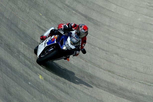 Fiche moto N°11 : Vitesse et freinage Fiche moto N°11 : Vitesse et freinage