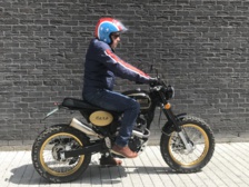 Bullit Hero Gold : La 125 qui a du look Bullit Hero Gold : La 125 qui a du look
