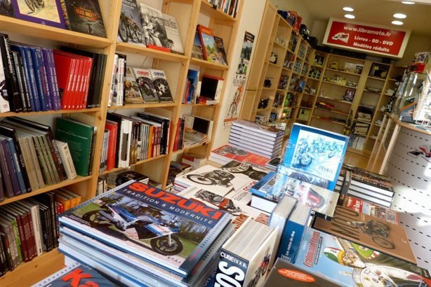 Libramoto : La première librairie spécialisée dans la moto.