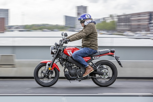 YAMAHA XSR 125 : Le look et le sérieux en plus YAMAHA XSR 125 : Le look et le sérieux en plus