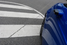 Franchissement de ligne blanche : les 4 cas autorisés Franchissement de ligne blanche : les 4 cas autorisés