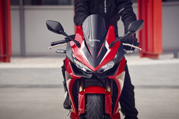 Honda CBR500 R 2022 : La sportive A2 qui sait tout faire 