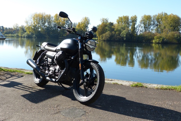 Moto Guzzi V7 : du métal et des sensations dans l’A2 Moto Guzzi V7 : du métal et des sensations dans l’A2