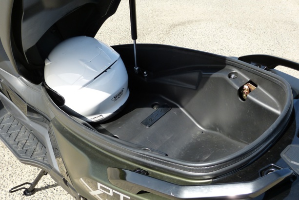 Kymco DTX 125 : le scooter frimeur Kymco DTX 125 : le scooter frimeur