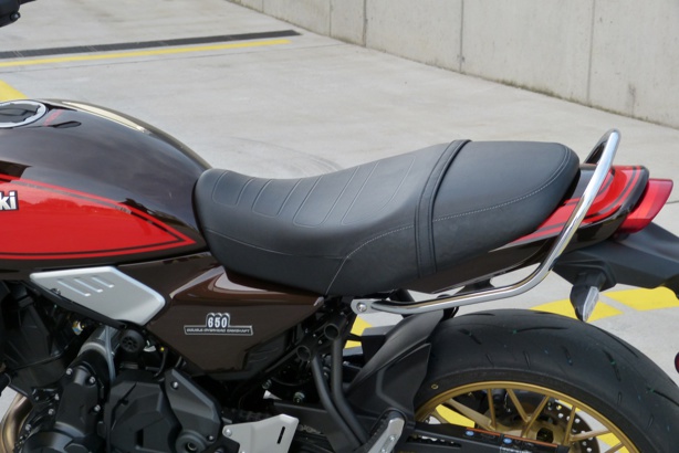 Z650RS : Une A2 pour les débutants nostalgiques Z650RS : Une A2 pour les débutants nostalgiques