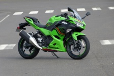 A2 Kawasaki 400 Ninja : « Be World Champion in one minute »