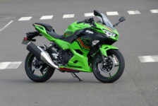 A2 Kawasaki 400 Ninja : « Be World Champion in one minute » A2 Kawasaki 400 Ninja : « Be World Champion in one minute »