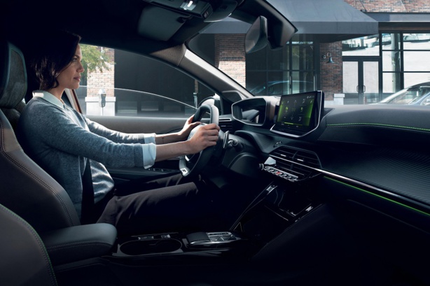 Permis B en boite automatique (B78) : Attention à ses pièges cachés Permis B en boite automatique (B78) : Attention à ses pièges cachés