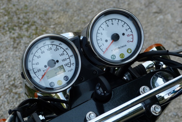 Mash 650 : Petit prix, grosse nostalgie tout de suite après le permis Mash 650 : Petit prix, grosse nostalgie tout de suite après le permis