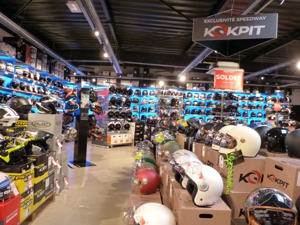 10 règles d’or pour soigner et nettoyer son casque de moto 10 règles d’or pour soigner et nettoyer son casque de moto