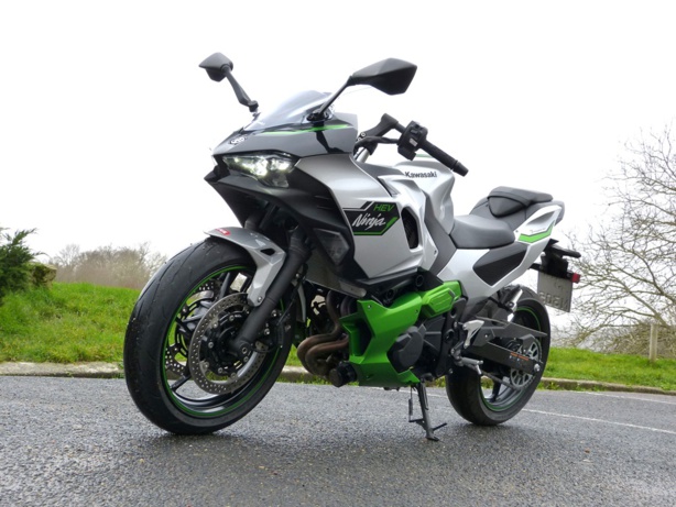 Ninja 7 Hybrid : interdite dans l'A2, mais déjà intéressante  Ninja 7 Hybrid : interdite dans l'A2, mais déjà intéressante