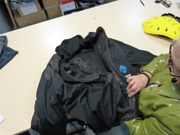 Entretien super facile d’un blouson de moto textile Entretien super facile d’un blouson de moto textile