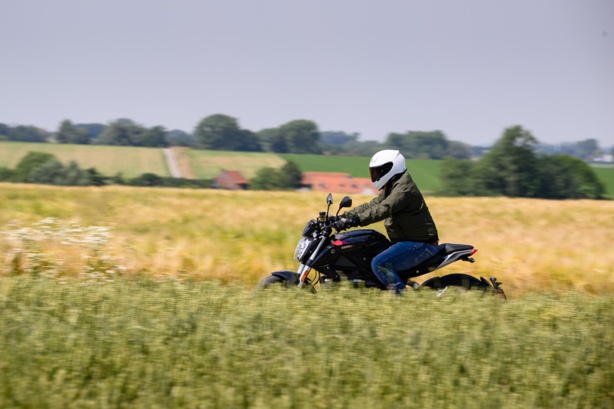 Une moto A2 de rêve de ZERO à 100 km/h Une moto A2 de rêve de ZERO à 100 km/h