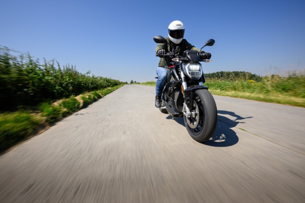 Une moto A2 de rêve de ZERO à 100 km/h Une moto A2 de rêve de ZERO à 100 km/h
