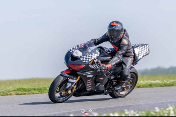 Les difficultés du permis moto : le stress avant tout, la relation avec la moto-école ensuite ! Les difficultés du permis moto : le stress avant tout, la relation avec la moto-école ensuite !