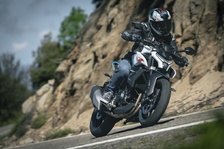 NK 450 : A2 et fondamentalement géniale NK 450 : A2 et fondamentalement géniale