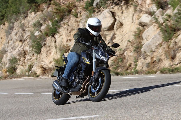 Voge 525R : le roadster facile pour l’A2 Voge 525R : le roadster facile pour l’A2