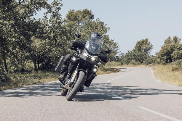 La moto A2 des voyages à deux La moto A2 des voyages à deux