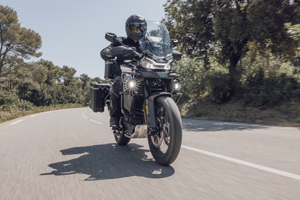 La moto A2 des voyages à deux La moto A2 des voyages à deux