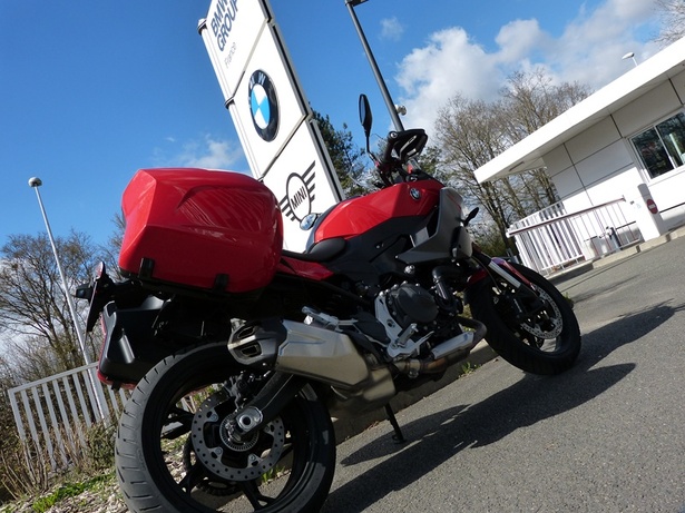 Peut-on voyager avec une moto A2 et ses 47 ch ? Peut-on voyager avec une moto A2 et ses 47 ch ?