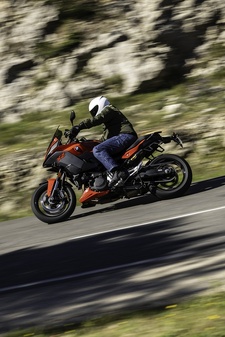 Peut-on voyager avec une moto A2 et ses 47 ch ? Peut-on voyager avec une moto A2 et ses 47 ch ?