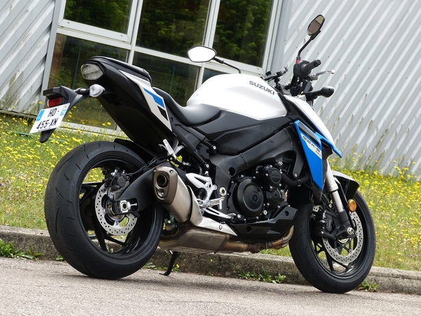 GSX-S 950 : de la cylindrée et du couple pour le permis A2