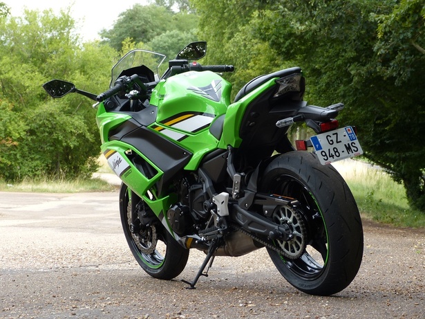 Ninja 650 A2 : Plus polyvalente que pure sportive
