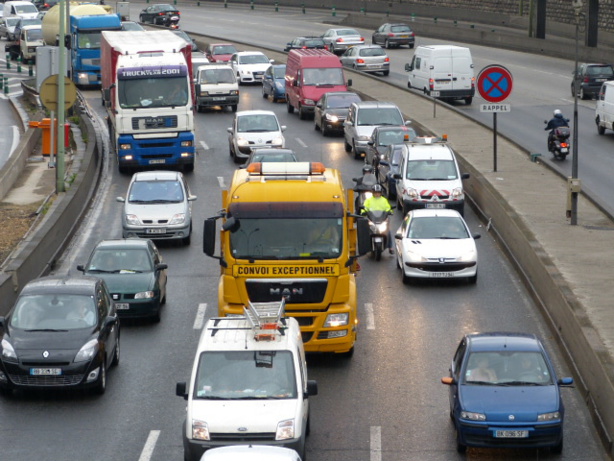 L'interfile en pratique pour les autos … et les motos