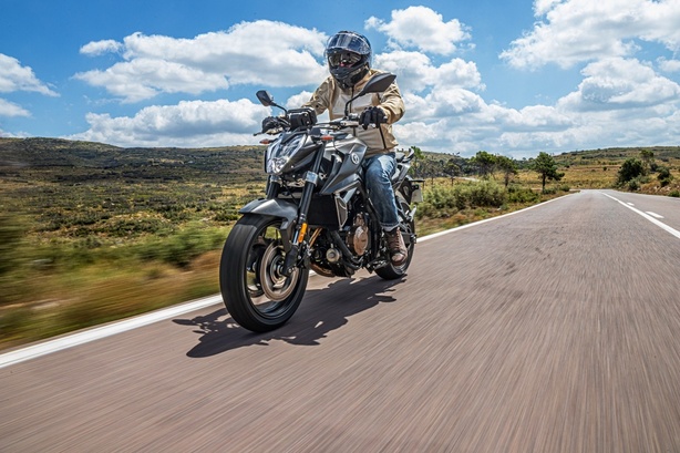 Voge R625 : Une moto A2 pour moins de 100 € par mois