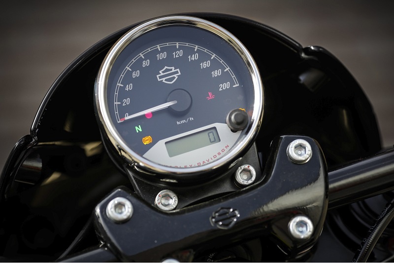 Essai Harley-Davidson Street Rod 750 : La juste alchimie Essai Harley-Davidson Street Rod 750 : La juste alchimie