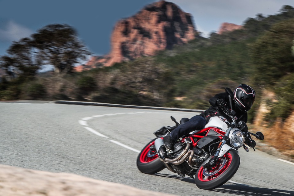 Essai Ducati Monster 797 : Latin Lover Essai Ducati Monster 797 : Latin Lover
