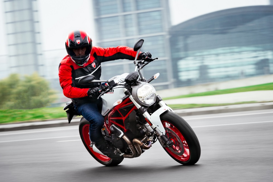 Essai Ducati Monster 797 : Latin Lover Essai Ducati Monster 797 : Latin Lover