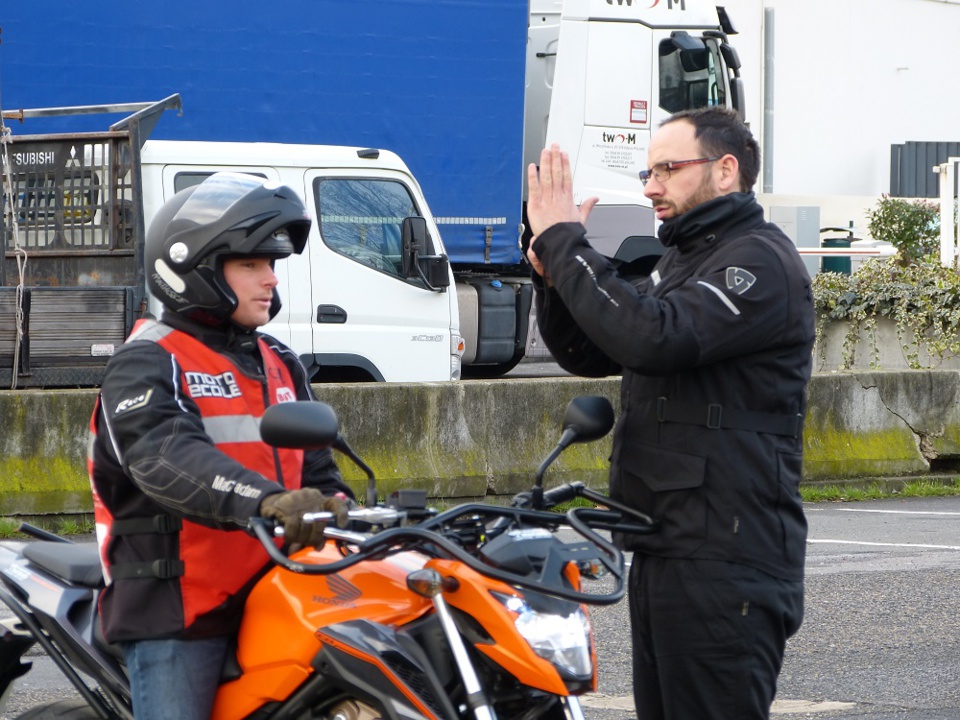 Le permis moto en situation de handicap : Un exemple de réussite