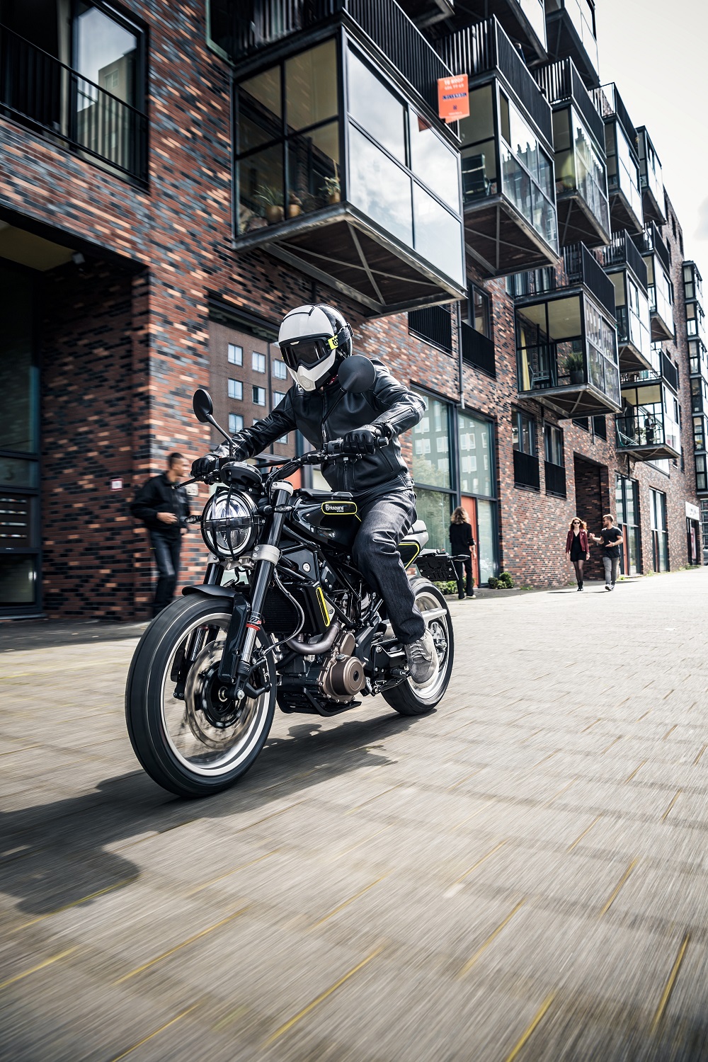 Husqvarna Svartpilen 401 : Looké pour le permis A2 Husqvarna Svartpilen 401 : Looké pour le permis A2